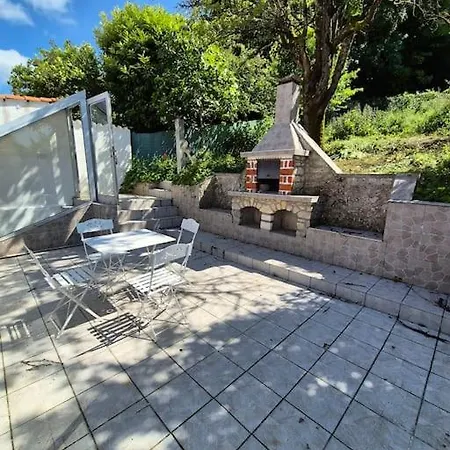 Lovely Bellamy Centre-ville Gare Maison Neuve Apartment