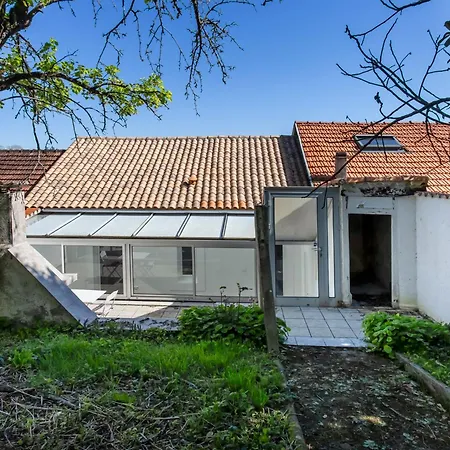Lovely Bellamy Centre-ville Gare Maison Neuve Apartment